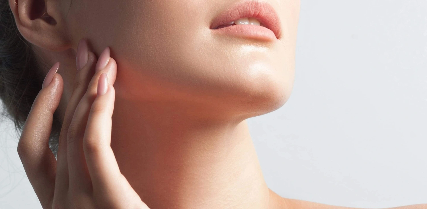 How to Repair and Heal the Skin of the Face and Neck for a Non-Surgical Rejuvenation? The Power of 6